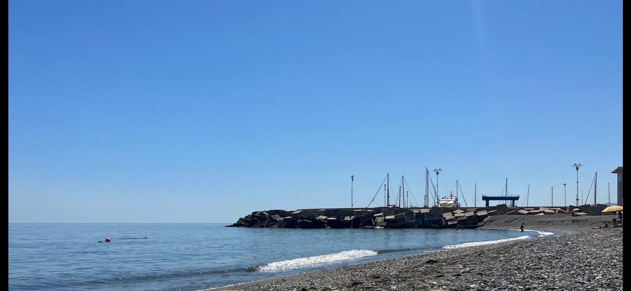 Apartamentos La Caleta Caleta De Velez Extérieur photo
